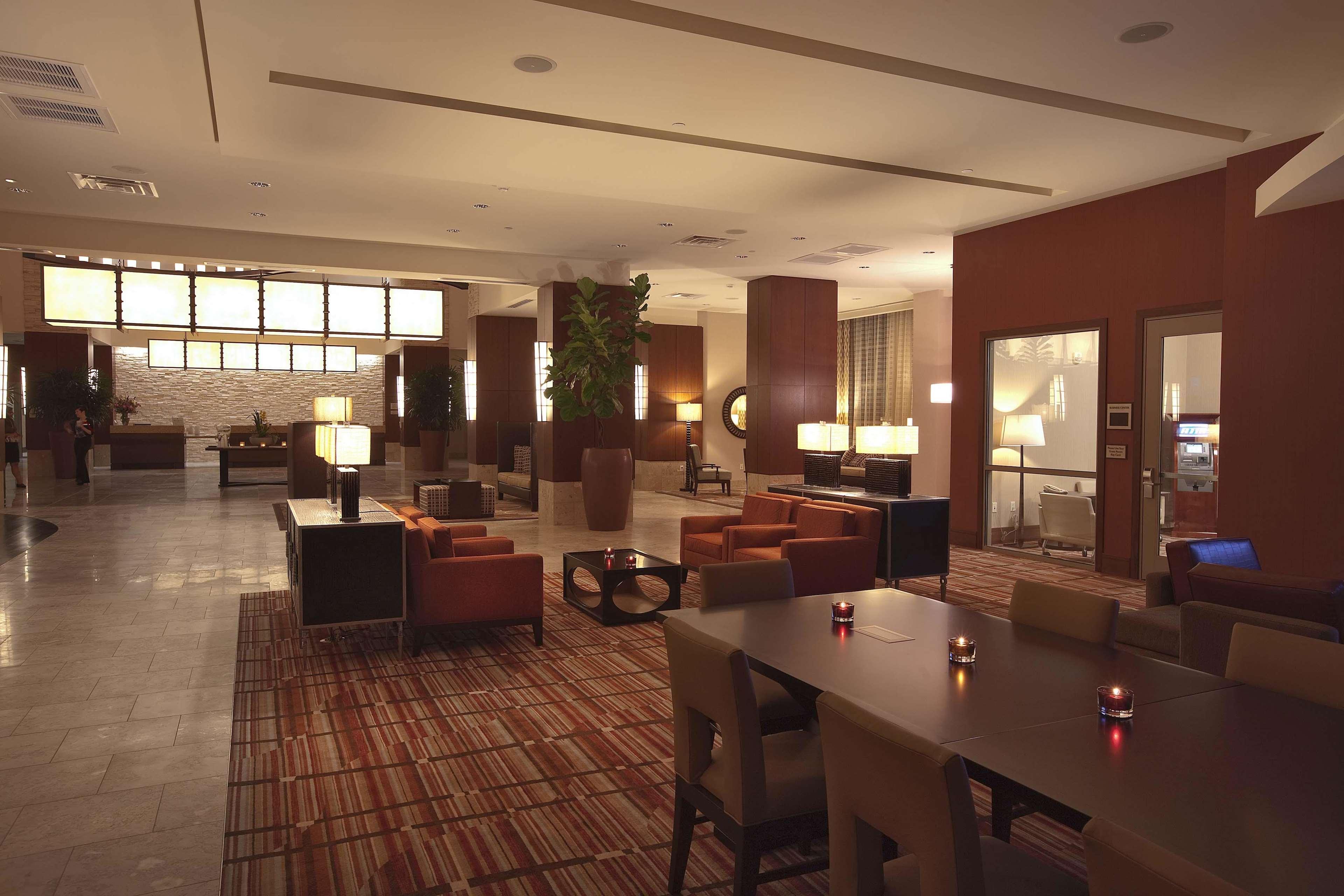 Embassy Suites Palmdale Interior photo