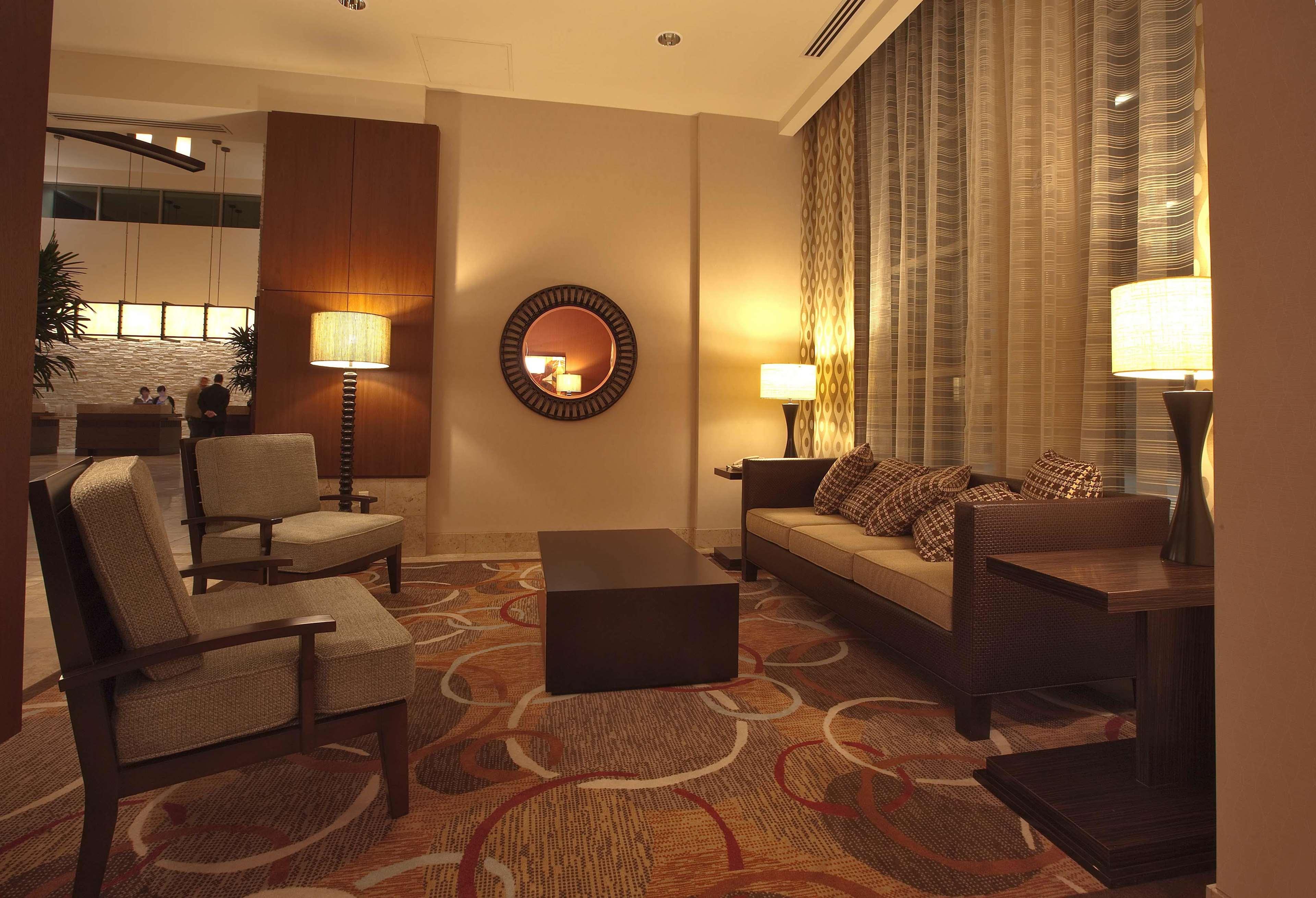 Embassy Suites Palmdale Interior photo