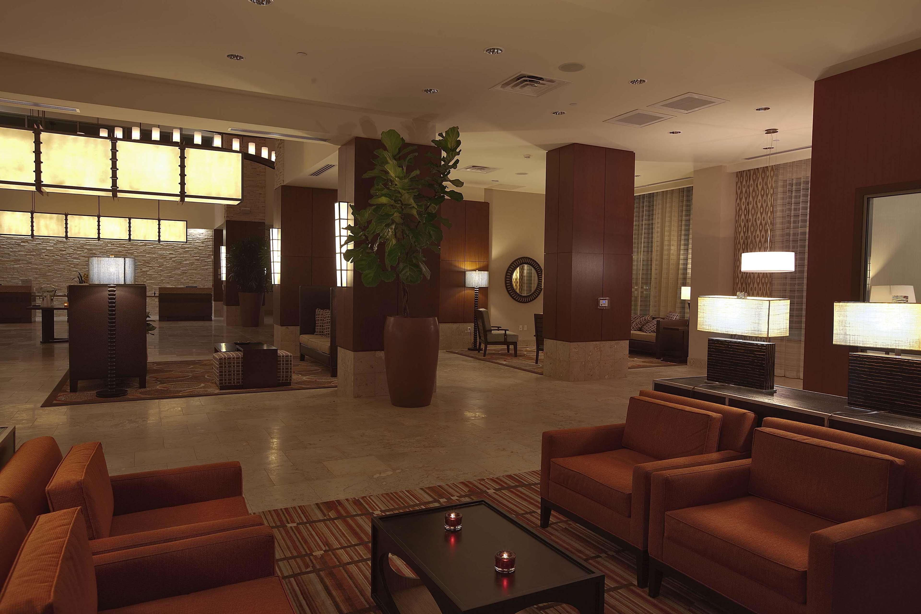 Embassy Suites Palmdale Interior photo